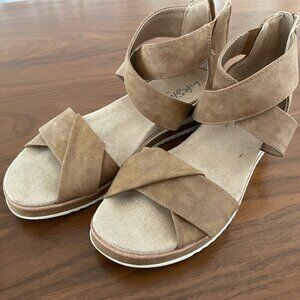 Lyfestyle velocity 2 sandal 8.5 womens